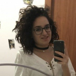 Foto di Sara, Tutor privato/Aiuto compiti a Massa di somma