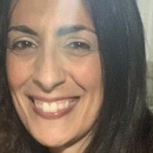 Foto di Lorena, Tutor privato/Aiuto compiti a Paola